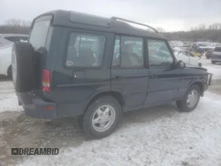 1996 Land Rover Discovery SD with VIN SALJY1243TA190869, listed as a Copart auction lot 45007455 with 97,302 mi miles and Salvage Title. Bid and sale history available at carsss.com. Image 3.