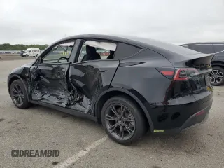 2024 Tesla Model Y Long Range with VIN 7SAYGDEE4RF198027, listed as a Copart auction lot 64008945 with 7,826 mi miles and Salvage title. Bid and sale history available at DreamBid. Image 2.