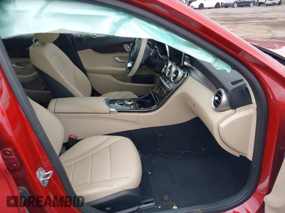 2018 Mercedes-Benz C 300 z VIN WDDWF4JB5JR359167, wystawiony jako IAAI lot #42352283 z przebiegiem 59 004 mil mil oraz . Historia ofert i sprzedaży dostępna na DreamBid. Obrazek 5.