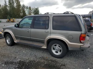 2000 Ford Explorer Eddie Bauer with VIN 1FMZU74E3YZB45594, listed as a Copart auction lot 45161085 with 185,791 mi miles and Clean title. Bid and sale history available at DreamBid. Image 2.