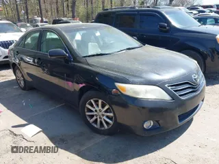 2011 Toyota Camry LE with VIN 4T1BK3EK4BU628651, listed as a IAAI auction lot 41907116 with 304,734 mi miles. Bid and sale history available at carsss.com. Image 1.