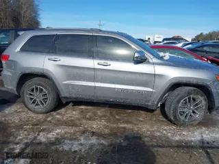 2019 Jeep Grand Cherokee Limited X with VIN 1C4RJFBG5KC693859, listed as a IAAI auction lot 41400893 with 106,966 mi miles. Bid and sale history available at carsss.com. Image 13.
