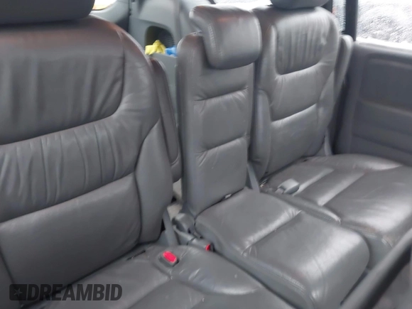 2006 Honda Odyssey EX-L with VIN 5FNRL386X6B096285, listed as a IAAI auction lot 41867716 with 215,284 mi miles. Bid and sale history available at carsss.com. Image 8.