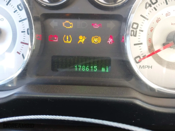 2007 Ford Edge SEL with VIN 2FMDK38C57BB52842, listed as a IAAI auction lot 41812841 with 178,615 mi miles. Bid and sale history available at carsss.com. Image 7.
