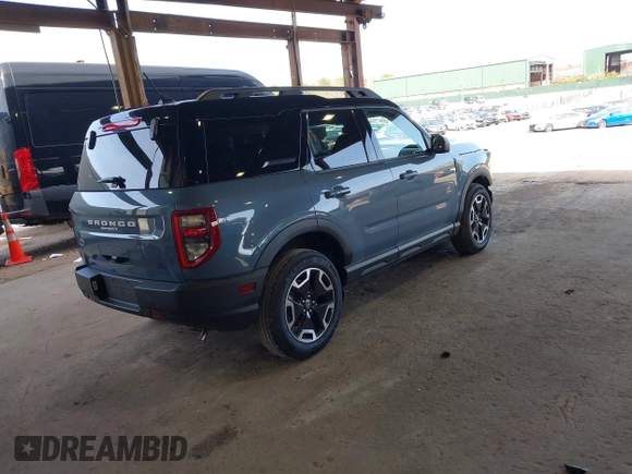 2024 Ford Bronco Sport Outer Banks z VIN 3FMCR9C61RRF73716, wystawiony jako IAAI lot #41914834 z przebiegiem 1 295 mil mil oraz . Historia ofert i sprzedaży dostępna na DreamBid. Obrazek 4.