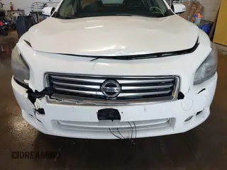 2013 Nissan Maxima SV z VIN 1N4AA5AP6DC804257, wystawiony jako IAAI lot #42264222 z przebiegiem 206 818 mil mil oraz . Historia ofert i sprzedaży dostępna na DreamBid. Obrazek 6.