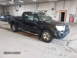 2007 Toyota Tacoma with VIN 5TEUU42NX7Z376060, listed as a IAAI auction lot 42692386 with 81,051 mi miles and . Bid and sale history available at DreamBid. Image 1.