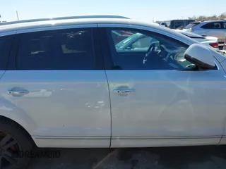 2014 Audi Q7 3.0T Premium Plus with VIN WA1LGAFEXED000843, listed as a IAAI auction lot 41728585 with 169,033 mi miles. Bid and sale history available at carsss.com. Image 14.