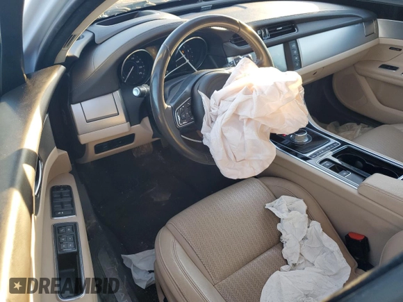2016 Jaguar XF 35t Prestige with VIN SAJBE4BV6GCY07059, listed as a Copart auction lot 80450974 with 65,981 mi miles and Salvage Title. Bid and sale history available at carsss.com. Image 8.