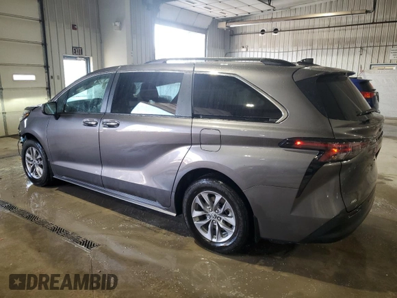 2024 Toyota Sienna XLE with VIN 5TDYSKFC5RS142123, listed as a Copart auction lot 42911995 with 4,003 mi miles and Salvage Title. Bid and sale history available at DreamBid. Image 2.