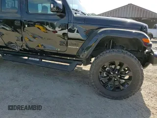 2023 Jeep Gladiator High Altitude z VIN 1C6HJTFG1PL591347, wystawiony jako Copart lot #52847825 z przebiegiem 9 854 mil mil oraz Szkoda całkowita • Salvage title. Historia ofert i sprzedaży dostępna na DreamBid. Obrazek 11.