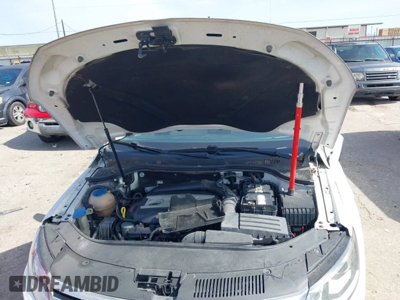 2013 Volkswagen CC Sport with VIN WVWBN7AN5DE503125, listed as a IAAI auction lot 41581088 with 128,964 mi miles and . Bid and sale history available at DreamBid. Image 10.