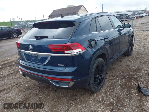 2021 Volkswagen Atlas SE with VIN 1V2LC2CA2MC228525, listed as a IAAI auction lot 42127917 with 74,707 mi miles and . Bid and sale history available at DreamBid. Image 4.