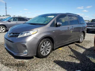 2020 Toyota Sienna XLE with VIN 5TDDZ3DC7LS244047, listed as a Copart auction lot 80131914 with 0 mi miles and Salvage Title. Bid and sale history available at carsss.com. Image 1.