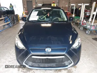 2016 Scion iA z VIN 3MYDLBZV5GY146138, wystawiony jako IAAI lot #42303472 z przebiegiem 29 289 mil mil oraz . Historia ofert i sprzedaży dostępna na DreamBid. Obrazek 12.