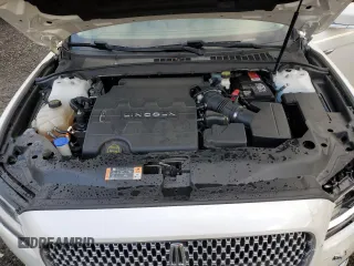2017 Lincoln Continental Select with VIN 1LN6L9SK8H5611277, listed as a Copart auction lot 88143035 with 29,692 mi miles and Salvage Title. Bid and sale history available at carsss.com. Image 11.