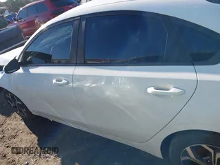 2019 Kia Forte LXS with VIN 3KPF24AD2KE040152, listed as a IAAI auction lot 41679814 with 1 mi miles. Bid and sale history available at carsss.com. Image 15.