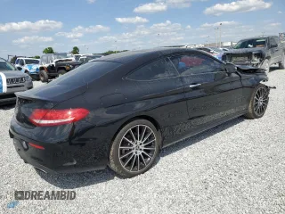 2018 Mercedes-Benz C 300 с VIN WDDWJ4JB0JF721390, выставлен на аукционе Copart как лот 50148695 с пробегом 72 436 миль миль и Списание • Salvage title. История ставок и продаж доступна на DreamBid. Изображение 3.