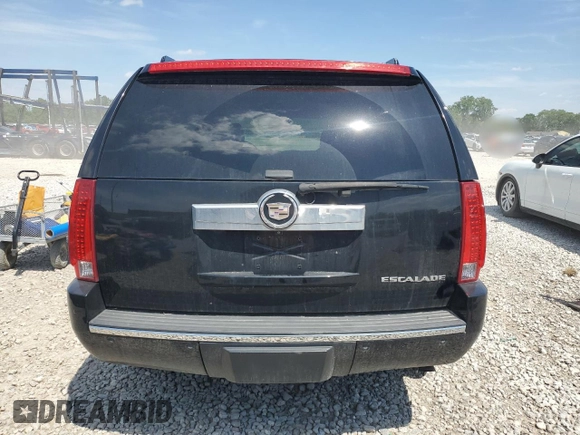 2011 Cadillac Escalade Luxury z VIN 1GYS4BEF0BR362084, wystawiony jako Copart lot #57265385 z przebiegiem 158 121 mil mil oraz Szkoda całkowita • Salvage title. Historia ofert i sprzedaży dostępna na DreamBid. Obrazek 6.