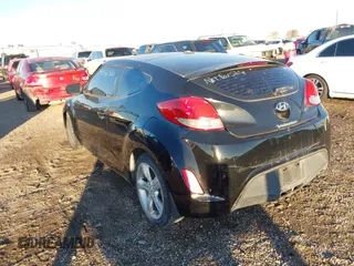 2013 Hyundai Veloster w/Gray Int with VIN KMHTC6AD8DU175342, listed as a IAAI auction lot 41423246 with 1 mi miles. Bid and sale history available at carsss.com. Image 3.