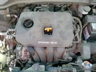 2021 Hyundai Kona SE z VIN KM8K12AA1MU646053, wystawiony jako Copart lot #71611115 z przebiegiem 63 619 mil mil oraz Szkoda całkowita • Salvage title. Historia ofert i sprzedaży dostępna na DreamBid. Obrazek 15.