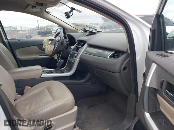 2014 Ford Edge SEL with VIN 2FMDK3JC9EBB29569, listed as a IAAI auction lot 41904845 with 105,975 mi miles. Bid and sale history available at carsss.com. Image 5.