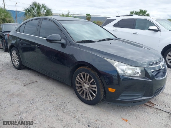 2014 Chevrolet Cruze ECO with VIN 1G1PH5SB1E7213677, listed as a IAAI auction lot 41205011 with 89,195 mi miles. Bid and sale history available at carsss.com. Image 1.