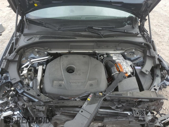 2023 Volvo XC60 Plus Dark Theme z VIN YV4H60DLXP1338593, wystawiony jako Copart lot #54832565 z przebiegiem 17 406 mil mil oraz Nie do naprawy • Non repairable. Historia ofert i sprzedaży dostępna na DreamBid. Obrazek 12.