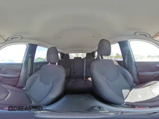 2019 Jeep Cherokee Latitude z VIN 1C4PJMCB8KD212964, wystawiony jako Copart lot #56205015 z przebiegiem 116 443 mil mil oraz Szkoda całkowita • Salvage title. Historia ofert i sprzedaży dostępna na DreamBid. Obrazek 15.