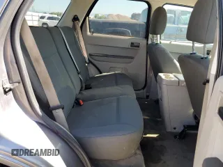 2009 Ford Escape XLS z VIN 1FMCU02729KA14846, wystawiony jako Copart lot #61658205 z przebiegiem 239 852 mil mil oraz Czysty tytuł • Clean title. Historia ofert i sprzedaży dostępna na DreamBid. Obrazek 10.