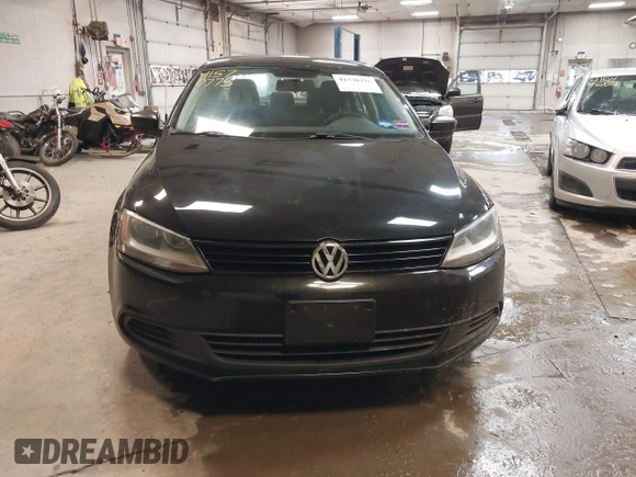2014 Volkswagen Jetta Sedan S with VIN 3VW1K7AJ7EM445531, listed as a IAAI auction lot 41570775 with 101,522 mi miles. Bid and sale history available at carsss.com. Image 13.
