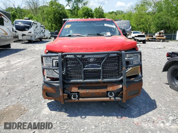 2021 Ford F-350 XL z VIN 1FT8W3DT3MED18310, wystawiony jako Copart lot #54895295 z przebiegiem 577 962 mil mil oraz Nie do naprawy • Non repairable. Historia ofert i sprzedaży dostępna na DreamBid. Obrazek 5.