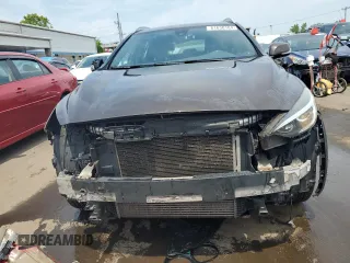 2018 Infiniti QX30 Premium with VIN SJKCH5CR3JA041812, listed as a Copart auction lot 61630184 with 97,144 mi miles and Salvage Title. Bid and sale history available at carsss.com. Image 5.