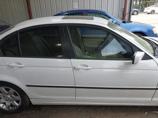 2005 BMW 3 Series 325i with VIN WBAEV33425KX11263, listed as a IAAI auction lot 42656886 with 146,361 mi miles and . Bid and sale history available at DreamBid. Image 13.
