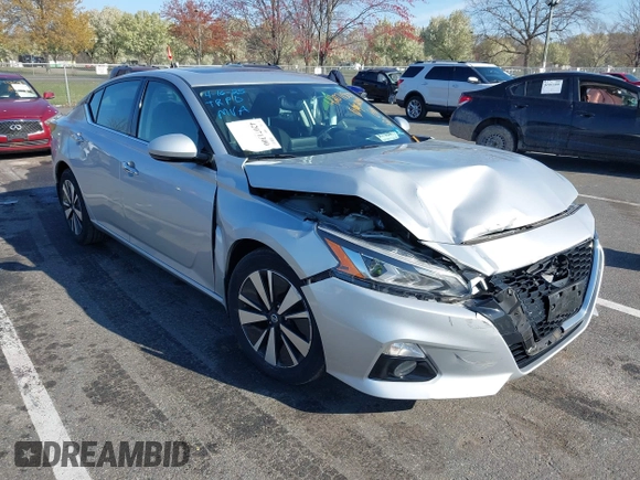 2020 Nissan Altima SV z VIN 1N4BL4DV3LC182167, wystawiony jako IAAI lot #42071300 z przebiegiem 69 122 mil mil oraz . Historia ofert i sprzedaży dostępna na DreamBid. Obrazek 1.