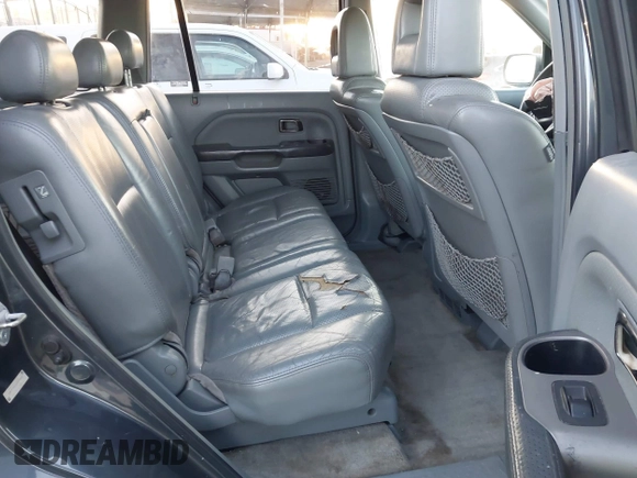 2005 Honda Pilot EX-L z VIN 2HKYF187X5H514571, wystawiony jako IAAI lot #41746538 z przebiegiem 276 994 mil mil oraz . Historia ofert i sprzedaży dostępna na DreamBid. Obrazek 8.