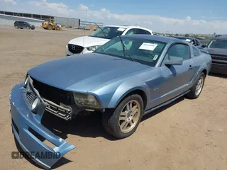 2005 Ford Mustang GT Deluxe with VIN 1ZVHT82H655105001, listed as a IAAI auction lot 42635546 with 221,122 mi miles and . Bid and sale history available at DreamBid. Image 2.
