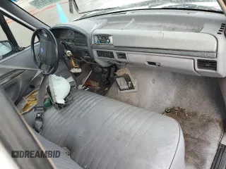 1995 Ford F-150 z VIN 1FTDF15Y6SNA77319, wystawiony jako Copart lot #51218795 z przebiegiem Nie podano mil oraz Nie do naprawy • Non repairable. Historia ofert i sprzedaży dostępna na DreamBid. Obrazek 8.