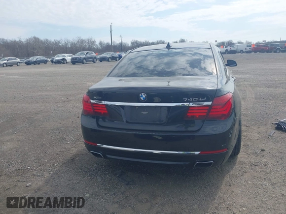2015 BMW 7 Series 740Li xDrive with VIN WBAYF4C55FD874116, listed as a IAAI auction lot 41877144 with 156,280 mi miles. Bid and sale history available at carsss.com. Image 17.