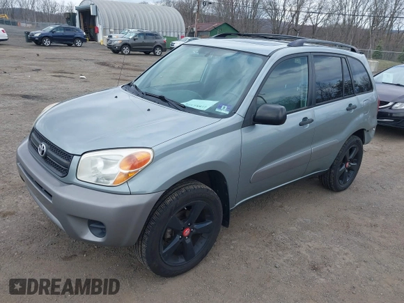 2005 Toyota RAV4 with VIN JTEHD20VX56046580, listed as a IAAI auction lot 41881318 with 155,541 mi miles. Bid and sale history available at carsss.com. Image 2.