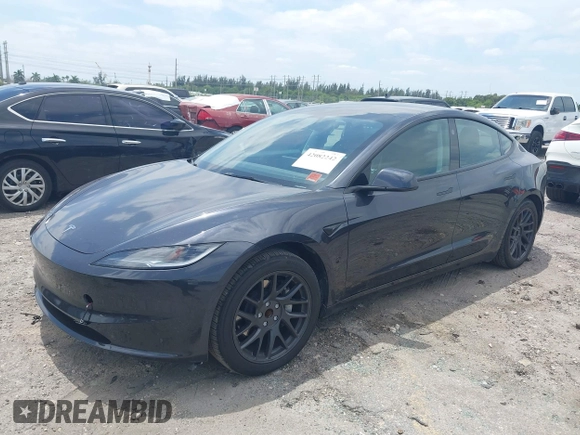 2024 Tesla Model 3 z VIN 5YJ3E1EAXRF754866, wystawiony jako IAAI lot #42082242 z przebiegiem 7 754 mil mil oraz . Historia ofert i sprzedaży dostępna na DreamBid. Obrazek 18.