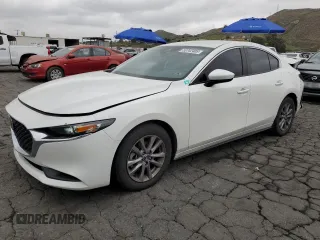 2022 Mazda 3 S с VIN 3MZBPAAL1NM305494, выставлен на аукционе Copart как лот 53742405 с пробегом 41 282 миль миль и Списание • Salvage title. История ставок и продаж доступна на DreamBid. Изображение 1.