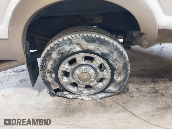 2012 Ford F-250 XL with VIN 1FT7W2B69CEA01617, listed as a IAAI auction lot 42425971 with 135,321 mi miles and . Bid and sale history available at DreamBid. Image 18.