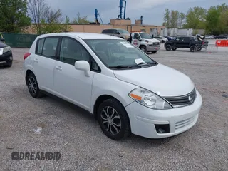 2011 Nissan Versa 1.8 S with VIN 3N1BC1CP9BL476268, listed as a IAAI auction lot 42048272 with 152,231 mi miles. Bid and sale history available at carsss.com. Image 1.