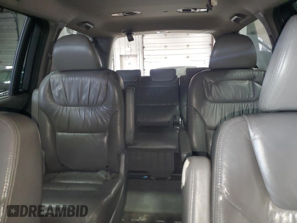 2008 Honda Odyssey EX-L z VIN 5FNRL38768B025497, wystawiony jako Copart lot #57636525 z przebiegiem 179 568 mil mil oraz Nie do naprawy • Non repairable. Historia ofert i sprzedaży dostępna na DreamBid. Obrazek 10.