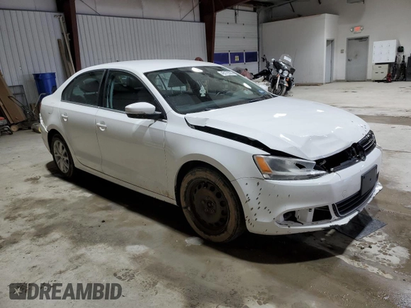 2013 Volkswagen Jetta Sedan SE with VIN 3VWDP7AJ6DM422500, listed as a Copart auction lot 45179555 with 128,933 mi miles and Salvage Title. Bid and sale history available at carsss.com. Image 4.