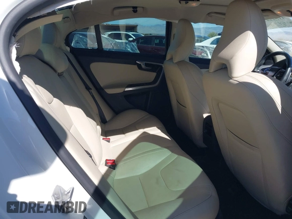 2017 Volvo S60 Dynamic with VIN YV126MFL0H2433845, listed as a IAAI auction lot 41522216 with 76,166 mi miles. Bid and sale history available at carsss.com. Image 8.