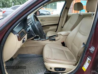 2009 BMW 3 Series 328i xDrive z VIN WBAPK53539A644254, wystawiony jako Copart lot #62842545 z przebiegiem 216 720 mil mil oraz Czysty tytuł • Clean title. Historia ofert i sprzedaży dostępna na DreamBid. Obrazek 7.