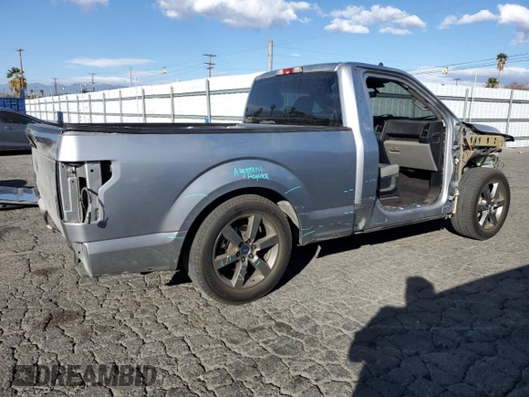 2020 Ford F-150 XL z VIN 1FTMF1E53LKF10121, wystawiony jako Copart lot #87309104 z przebiegiem 45 411 mil mil oraz Szkoda całkowita • Salvage title. Historia ofert i sprzedaży dostępna na DreamBid. Obrazek 3.
