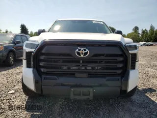 2022 Toyota Tundra SR with VIN 5TFKB5DB1NX014807, listed as a Copart auction lot 61888704 with 48,584 mi miles and Salvage title. Bid and sale history available at DreamBid. Image 5.